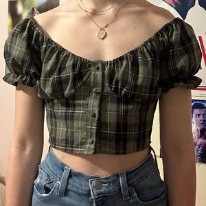 Romwe Size Small (U.S. 4) Dark green ruffle top